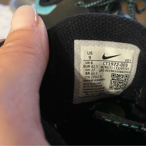 Nike Mens Kyrie Flytrap IV - size 9 - Picture 4 of 5